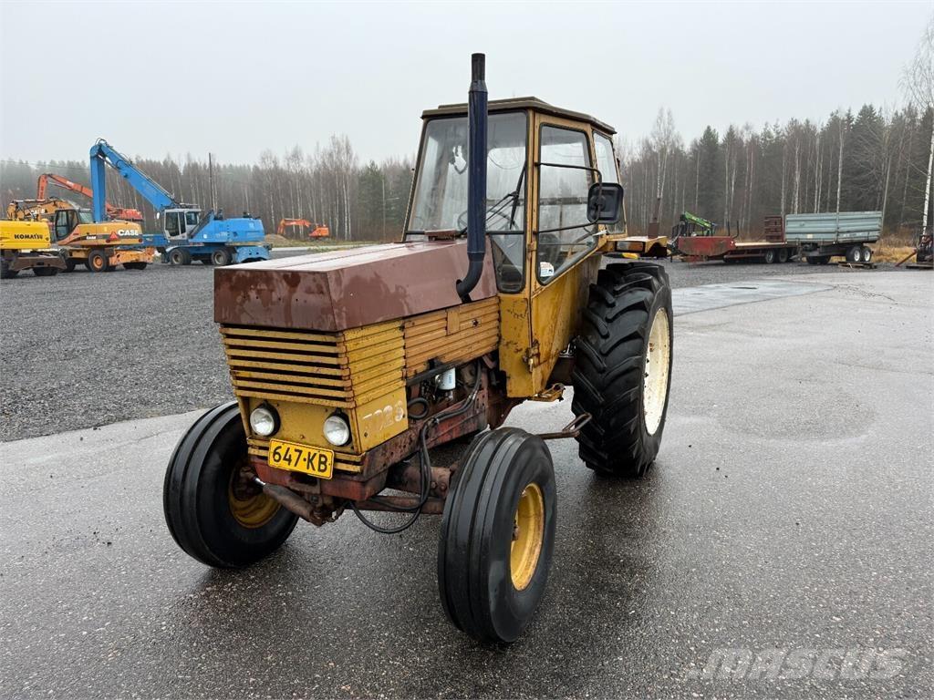 Valmet 702S Traktorok