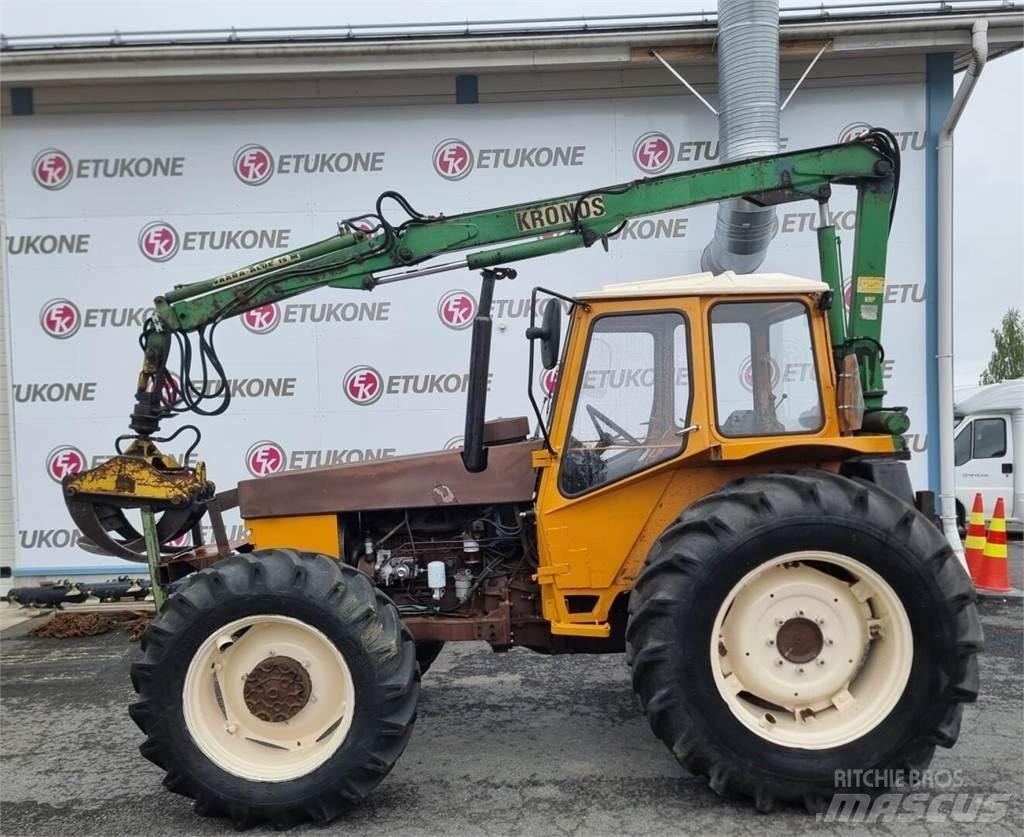 Valmet 802-4 Traktorok