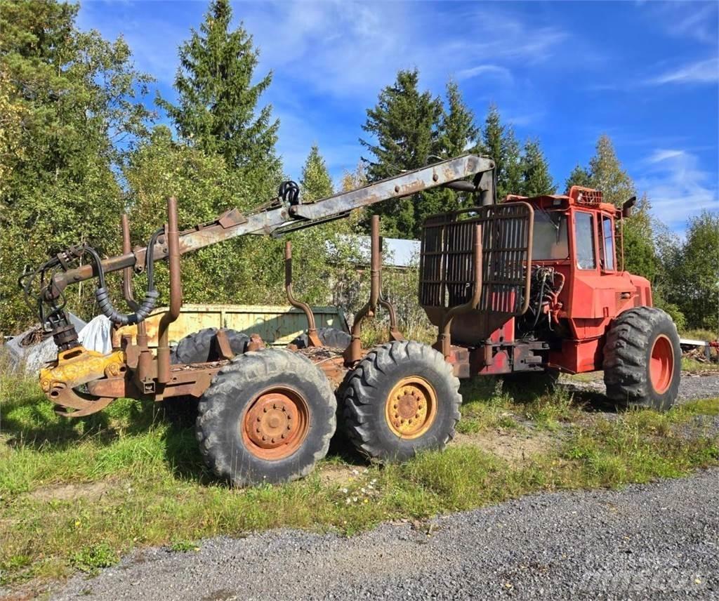 Valmet 886K Kihordók