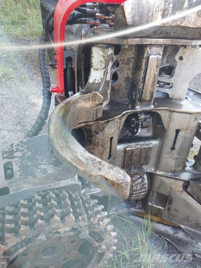 Valmet 901.4 Betakarítók