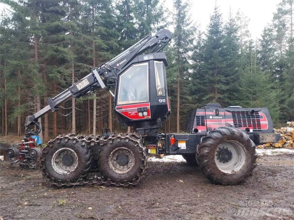 Valmet 911 Betakarítók