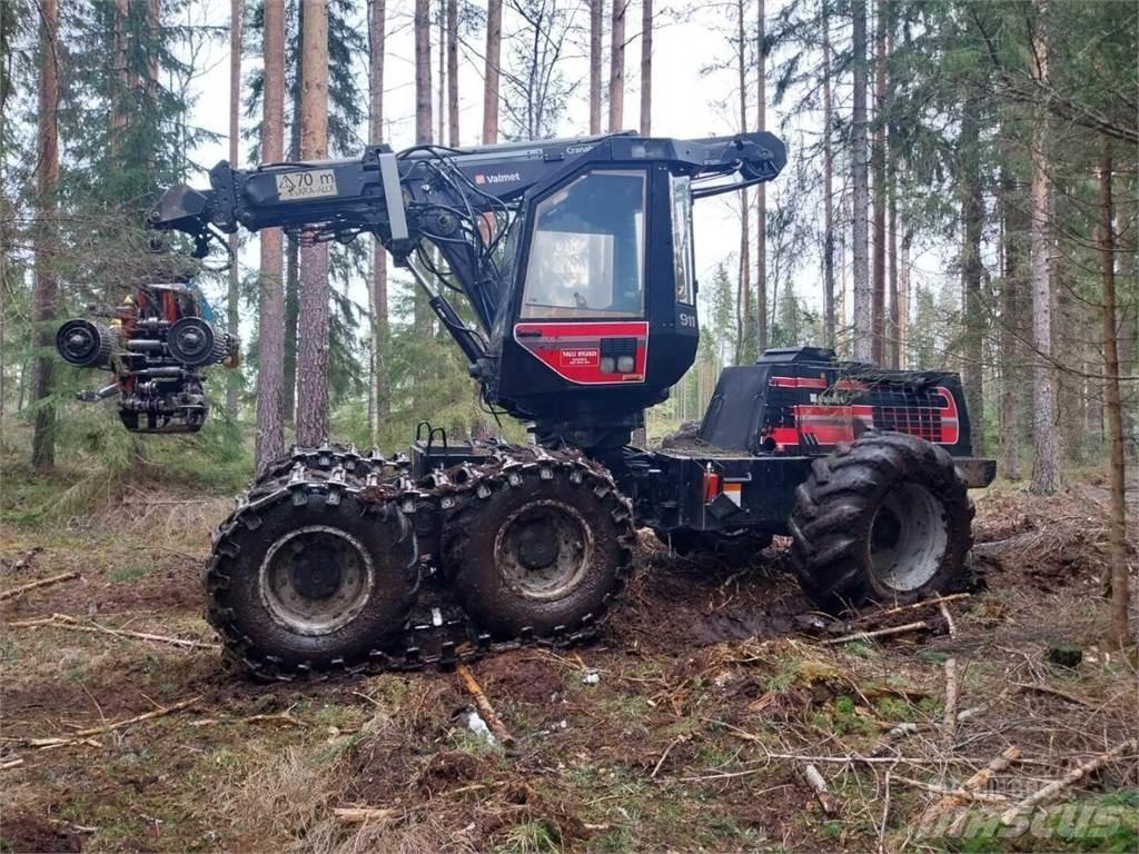 Valmet 911 Betakarítók