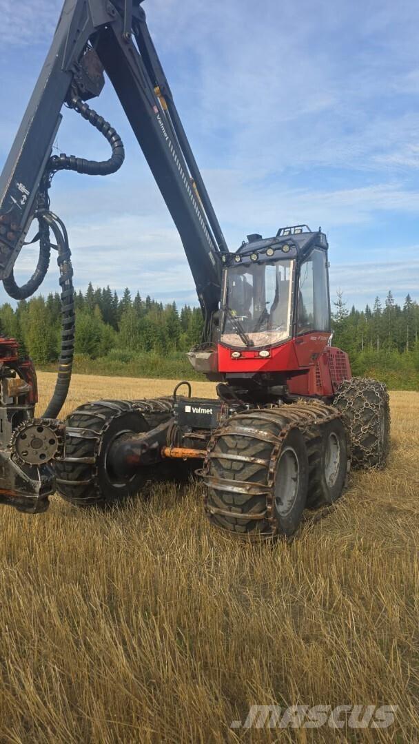 Valmet 911.3 Betakarítók