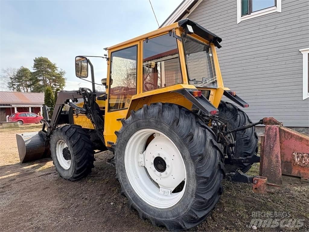 Valmet 915 Traktorok