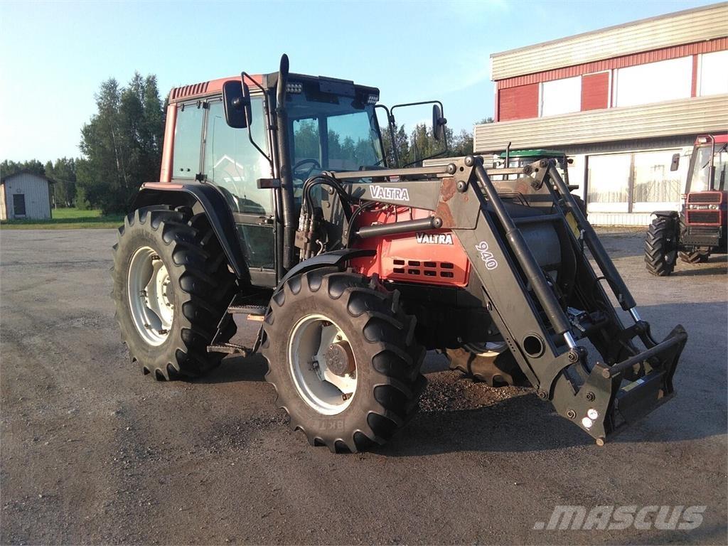 Valtra 6400 Traktorok