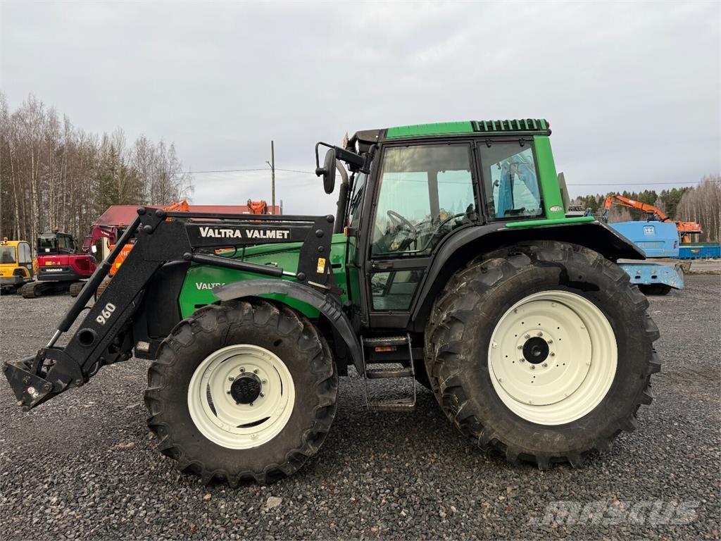 Valtra 6850 Hitec Traktorok