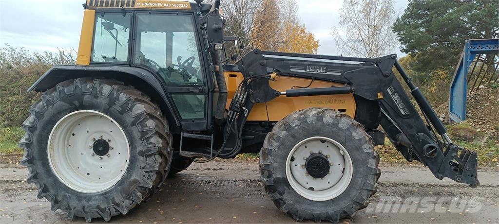 Valtra 8450 Traktorok