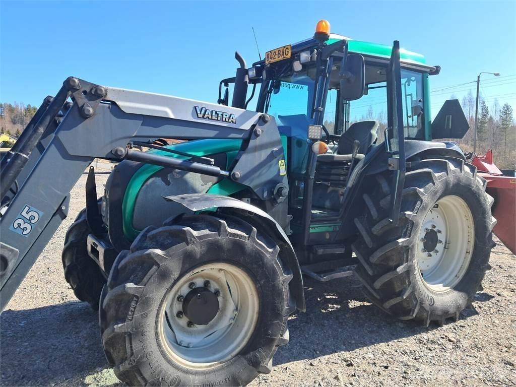 Valtra A92 Traktorok
