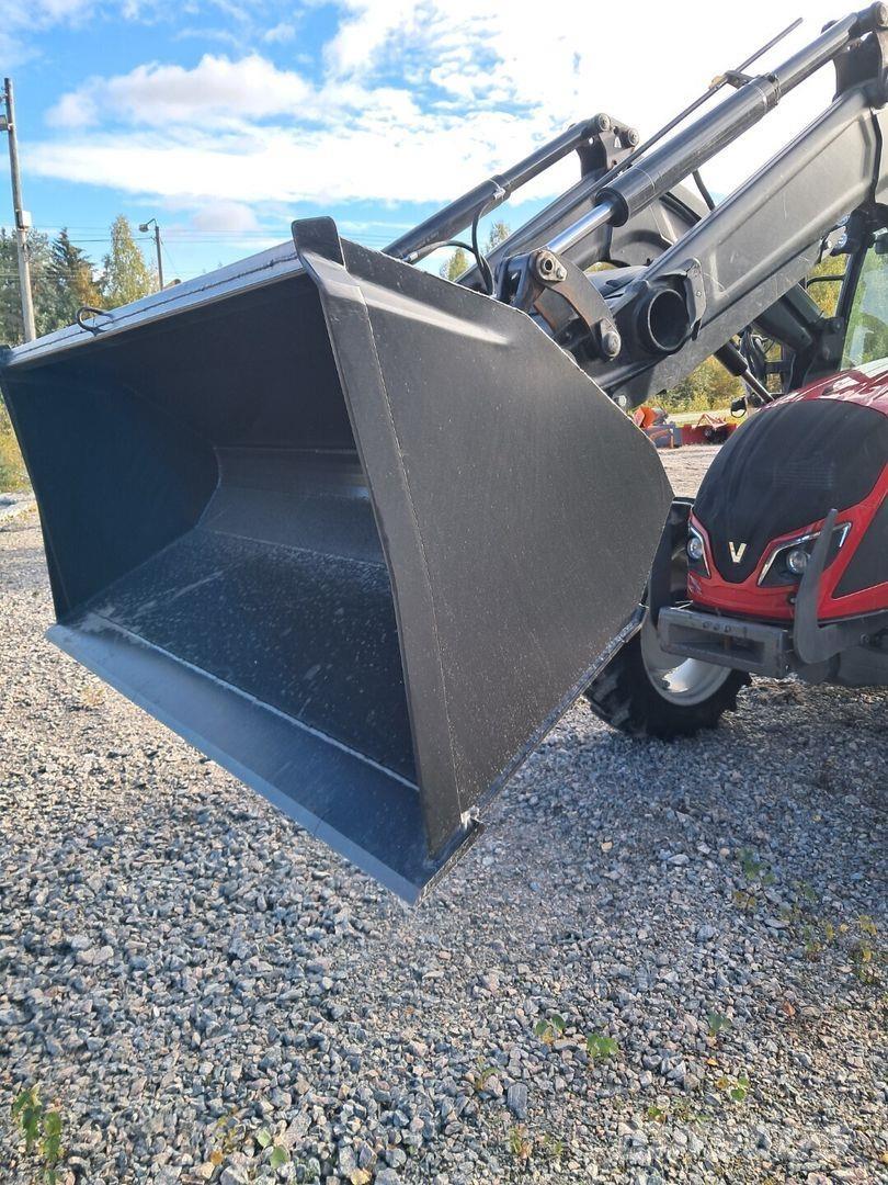 Valtra A94 hitec Traktorok