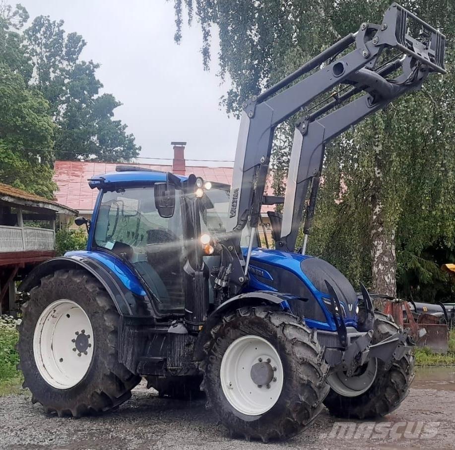 Valtra N134 Traktorok