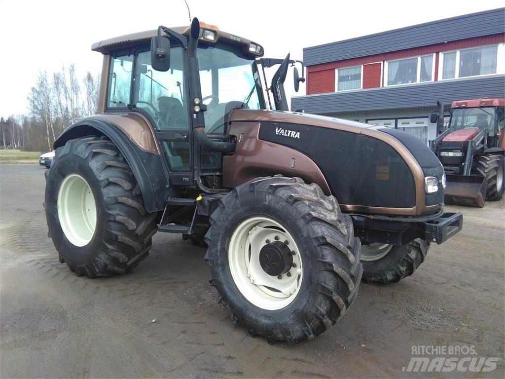 Valtra T 170 Traktorok