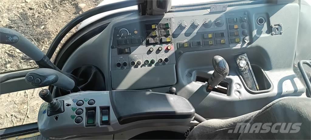 Valtra T 180 Traktorok