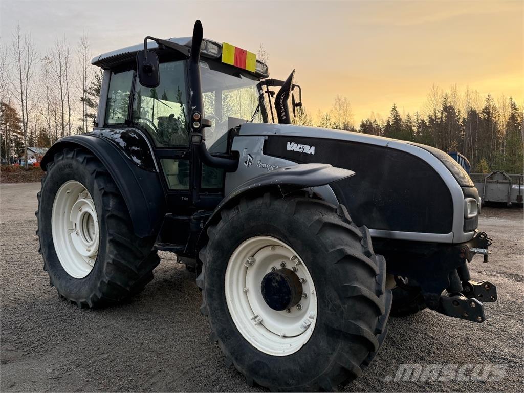 Valtra T190 Traktorok