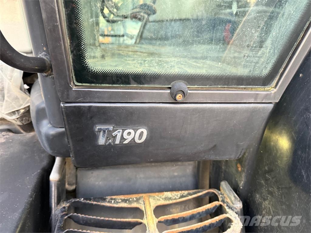 Valtra T190 Traktorok