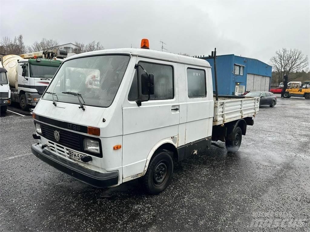 Volkswagen LT28 Platós / Ponyvás teherautók