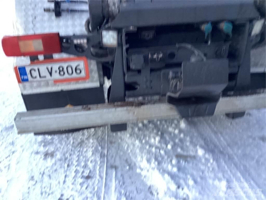 Volvo 460 Horgos rakodó teherautók