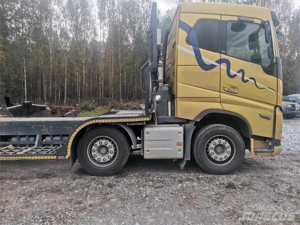 Volvo 750 Járműszállítók