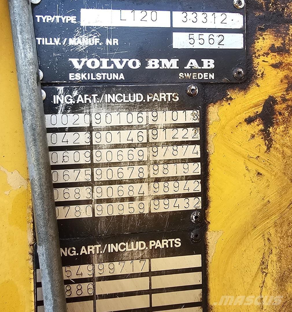 Volvo BM L120 Gumikerekes homlokrakodók