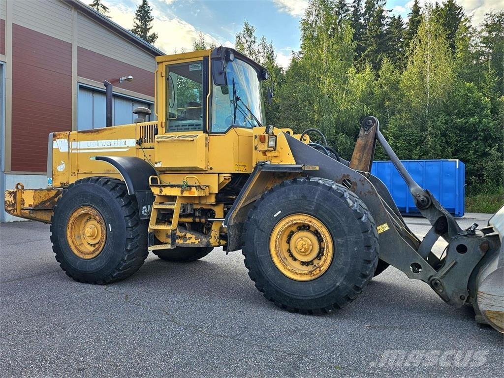 Volvo BM L120C Gumikerekes homlokrakodók