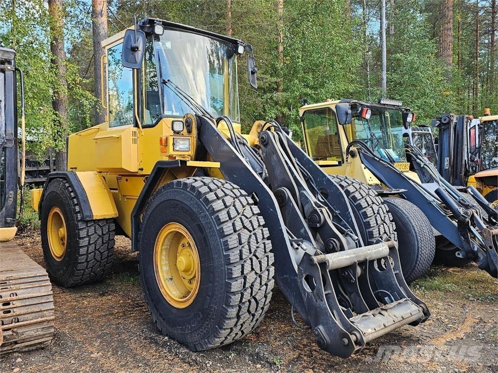 Volvo BM L70B Gumikerekes homlokrakodók