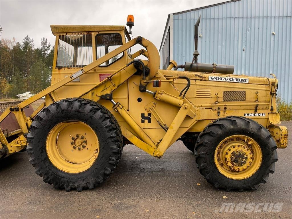 Volvo BM LM 641 Gumikerekes homlokrakodók