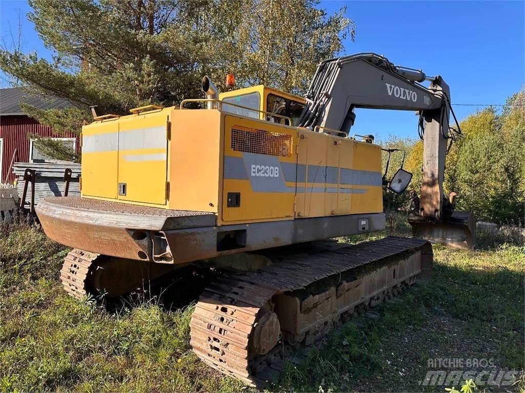 Volvo EC230B Lánctalpas kotrók
