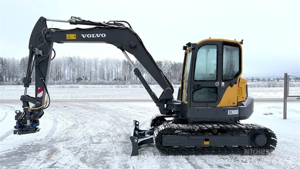 Volvo ECR88D Közepes (midi) kotrók 7 t - 12 t