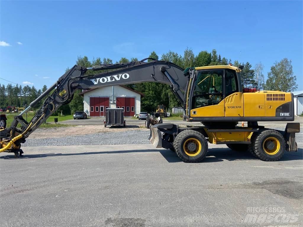 Volvo EW 180 C Gumikerekes kotrók