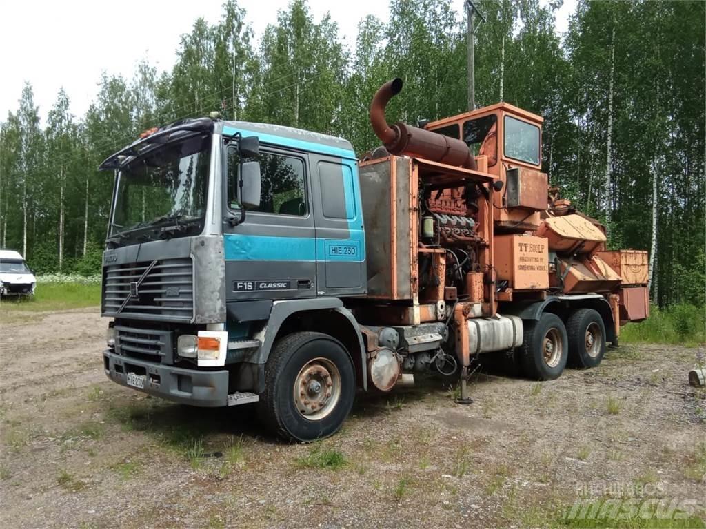 Volvo F16 Deszkaszállító teherautók