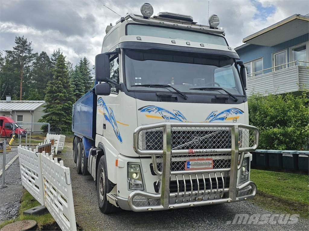 Volvo FH12 8x2 Billenő teherautók
