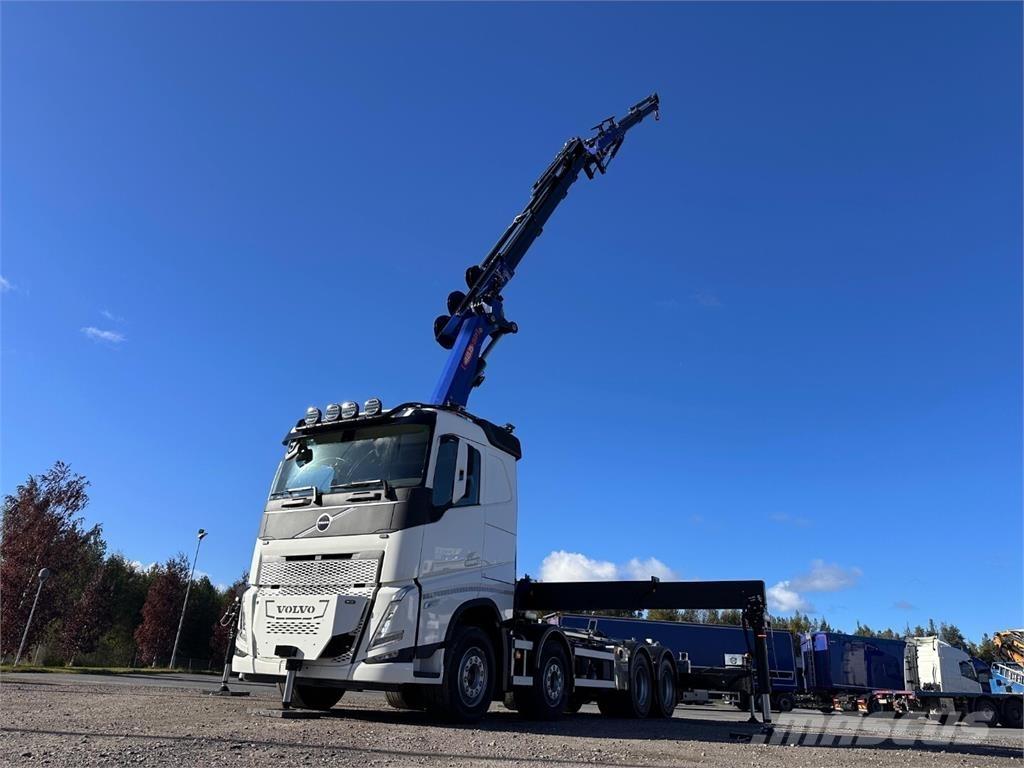 Volvo FH13 8x4 Rakodó daruk