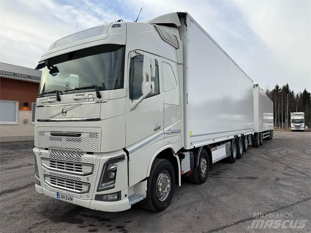 Volvo FH16 Deszkaszállító teherautók