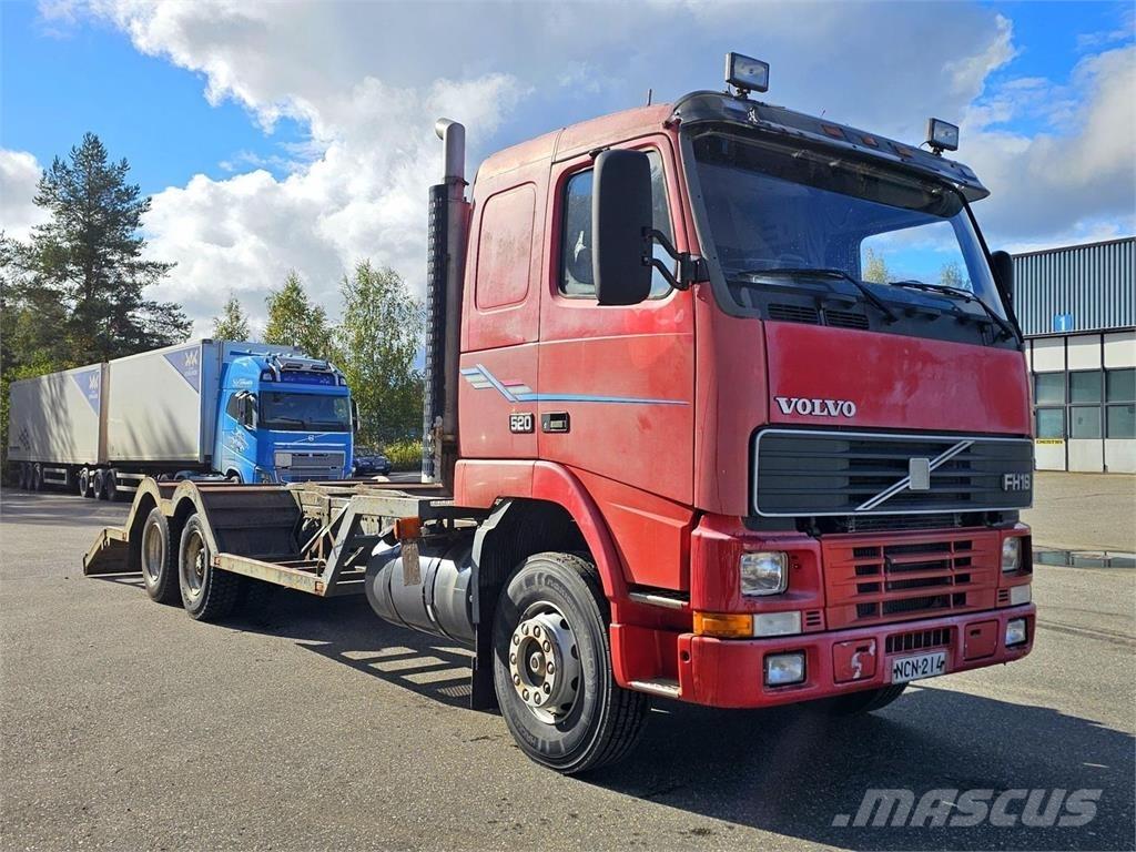 Volvo FH16 6X2 erdészeti gépszállító teherautók