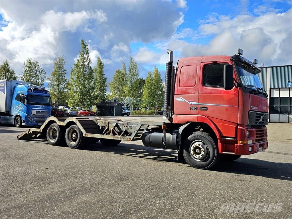 Volvo FH16 6X2 erdészeti gépszállító teherautók