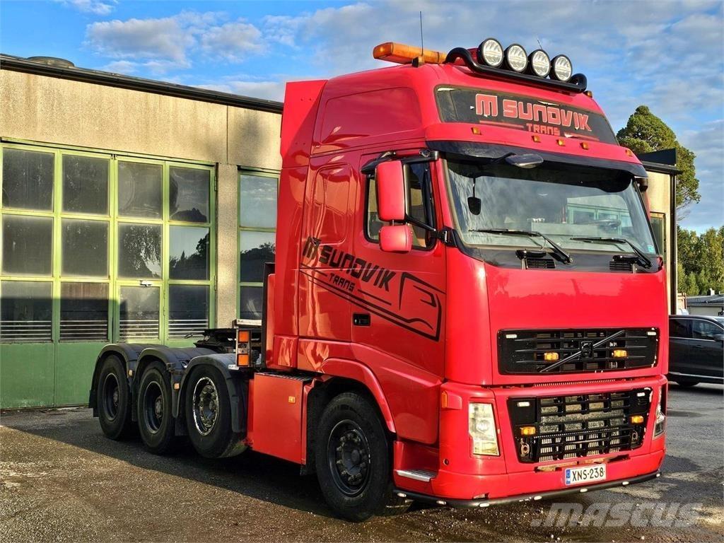 Volvo FH16 8x4 Nyergesvontatók
