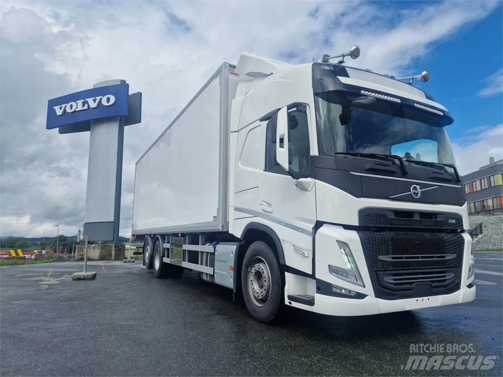 Volvo FM 500 6x2 Dobozos teherautók