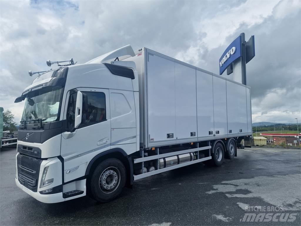 Volvo FM 500 6x2 Dobozos teherautók