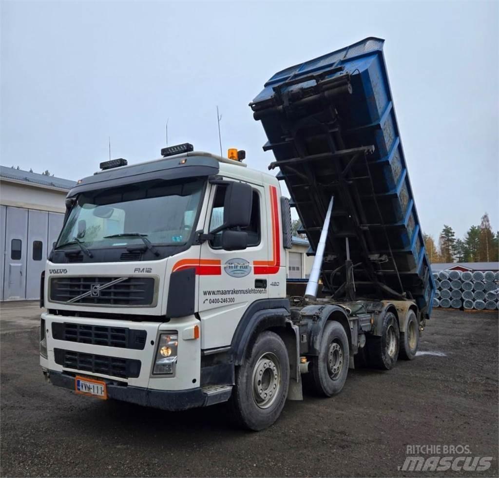 Volvo FM12 8X4 Horgos rakodó teherautók