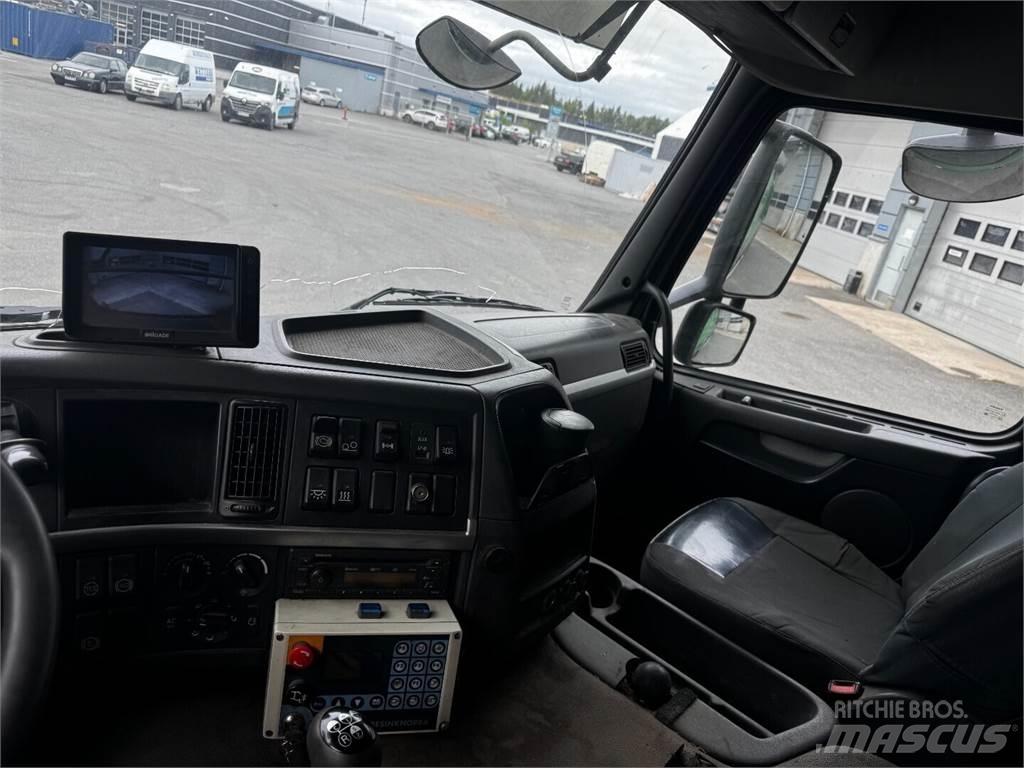 Volvo FM330 Egyéb