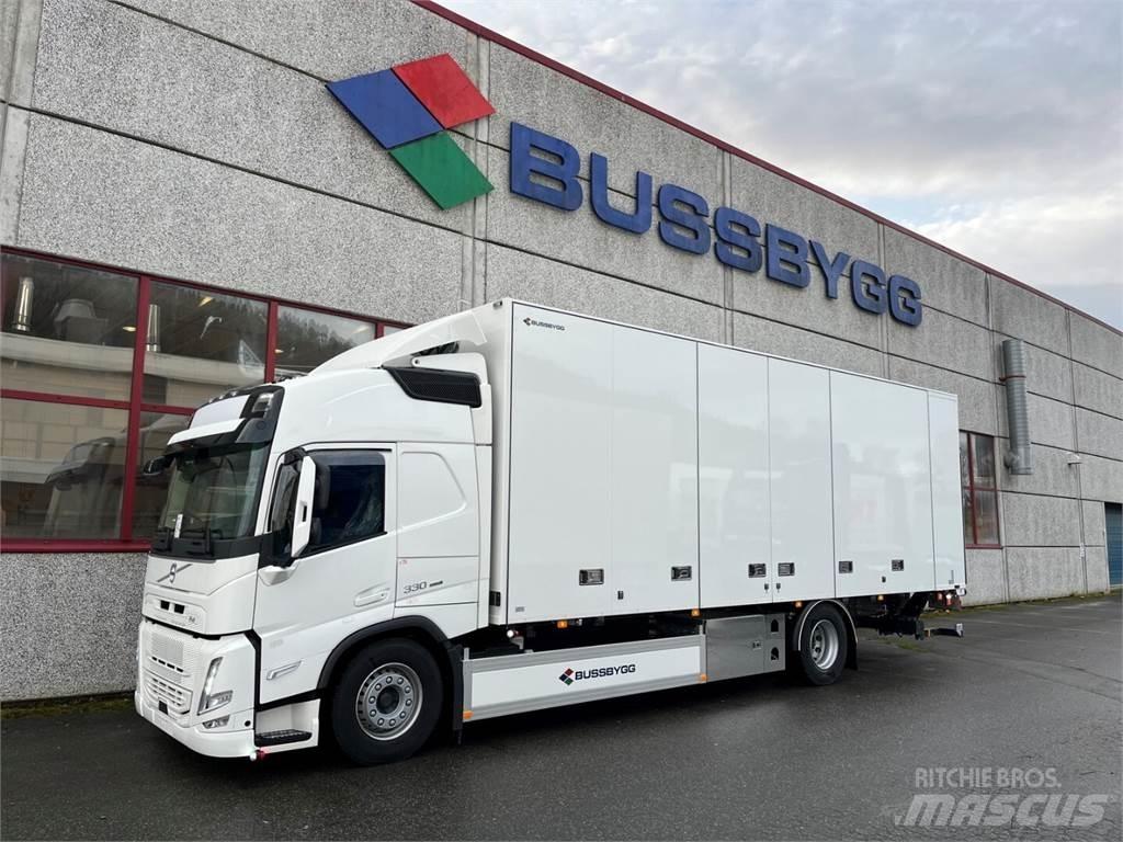 Volvo FM330 4x2 Dobozos teherautók