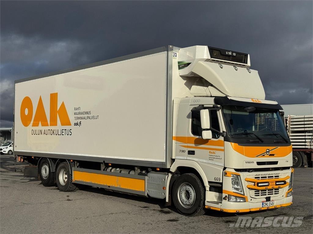 Volvo FM330 6x2 Hűtős