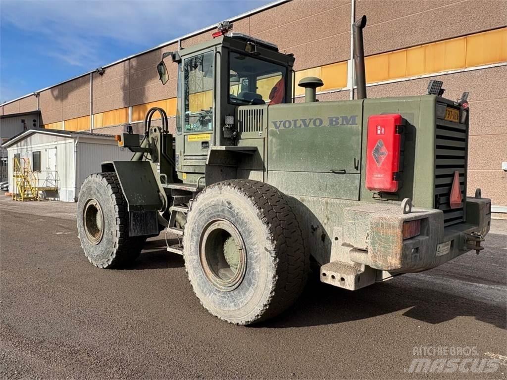 Volvo L 120 B Gumikerekes homlokrakodók