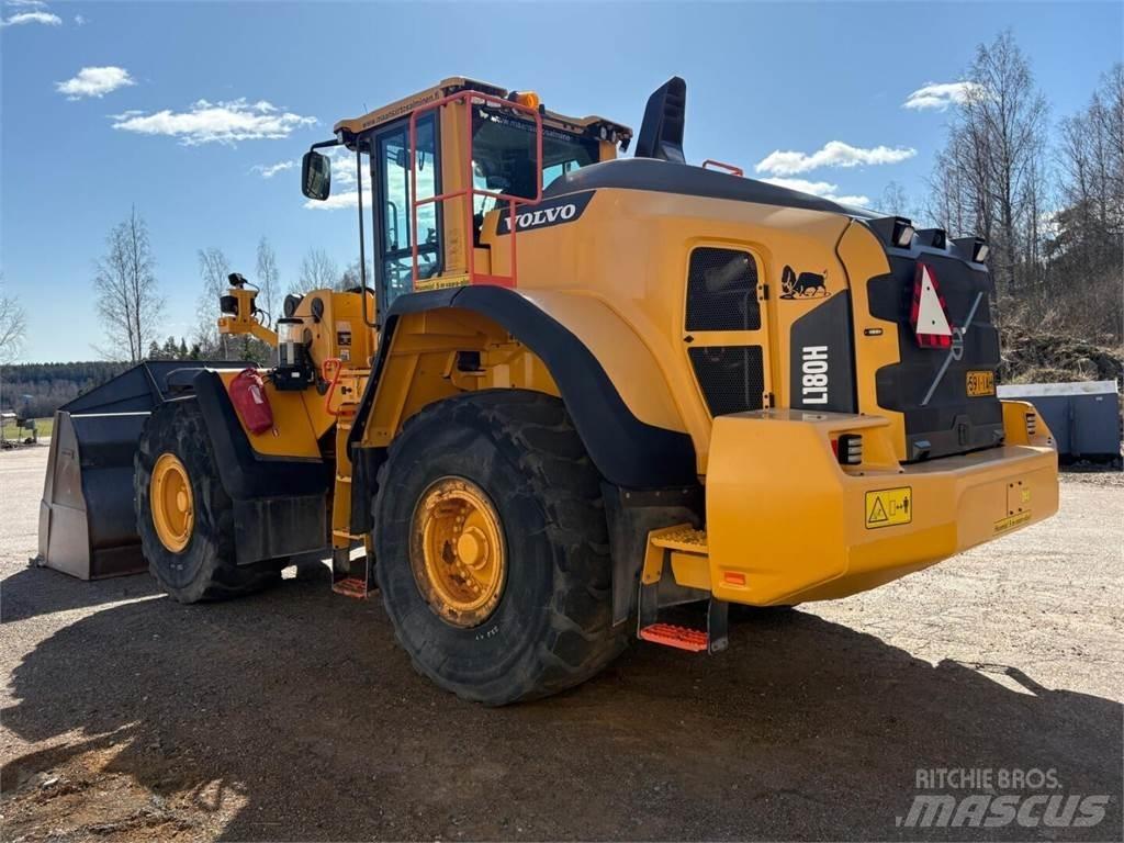 Volvo L 180 H Gumikerekes homlokrakodók