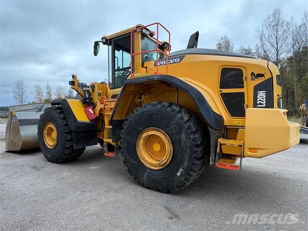 Volvo L 220 H Gumikerekes homlokrakodók