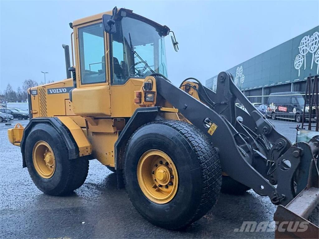 Volvo L 70 D Gumikerekes homlokrakodók