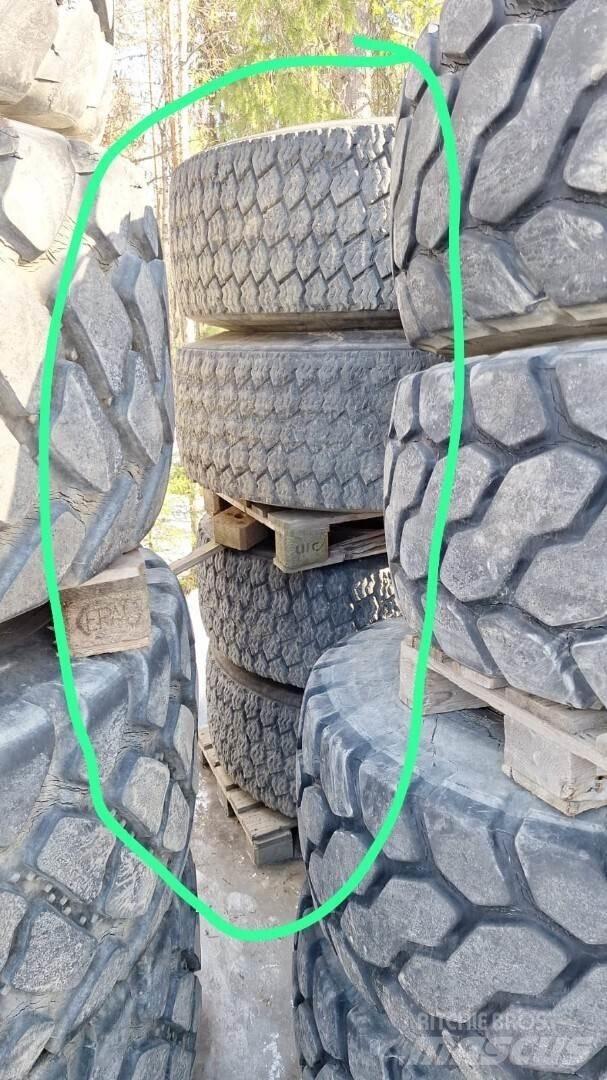 Volvo L 90 C Gumikerekes homlokrakodók