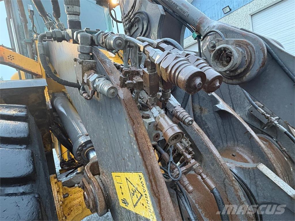 Volvo L 90 F Gumikerekes homlokrakodók