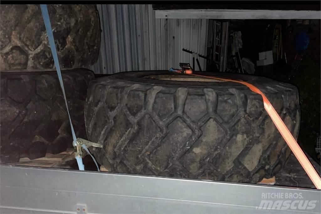 Volvo L120C Gumikerekes homlokrakodók