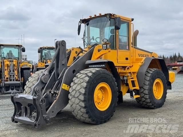 Volvo L120E Gumikerekes homlokrakodók