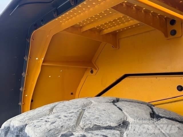 Volvo L120E Gumikerekes homlokrakodók